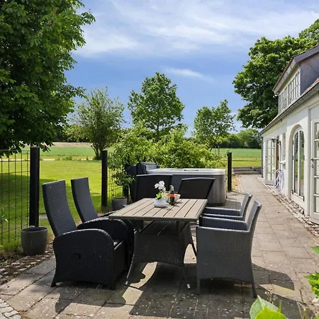 Malinda - 500m From The Sea By Interhome * Odder